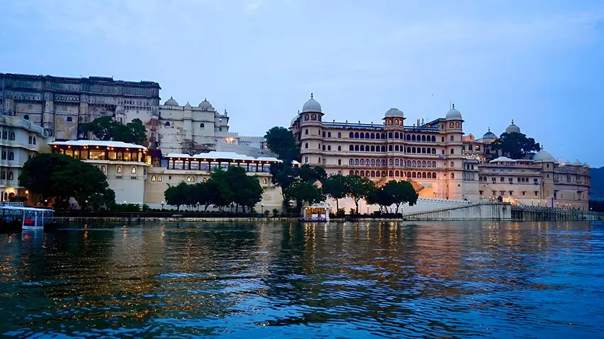 India Tour Cost Guide – Budget, Mid-Range & Luxury Travel Price Breakdown