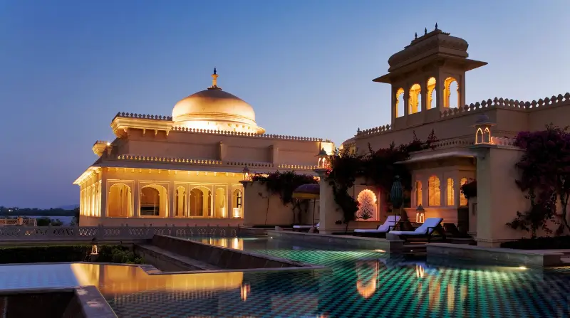 rajasthan-tour-package-with-hotels-vs-driver-only