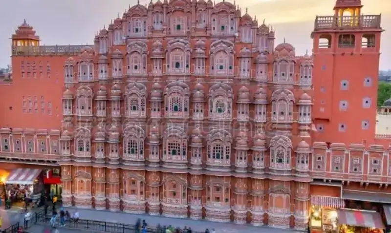 What to Wear in Rajasthan: Clothing Guide for Foreign Travelers in Every Season