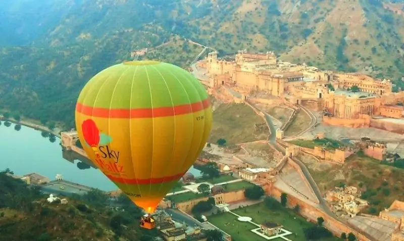 Hot Air Balloon Ride in Jaipur: Cost, Best Time, Booking & Travel Guide