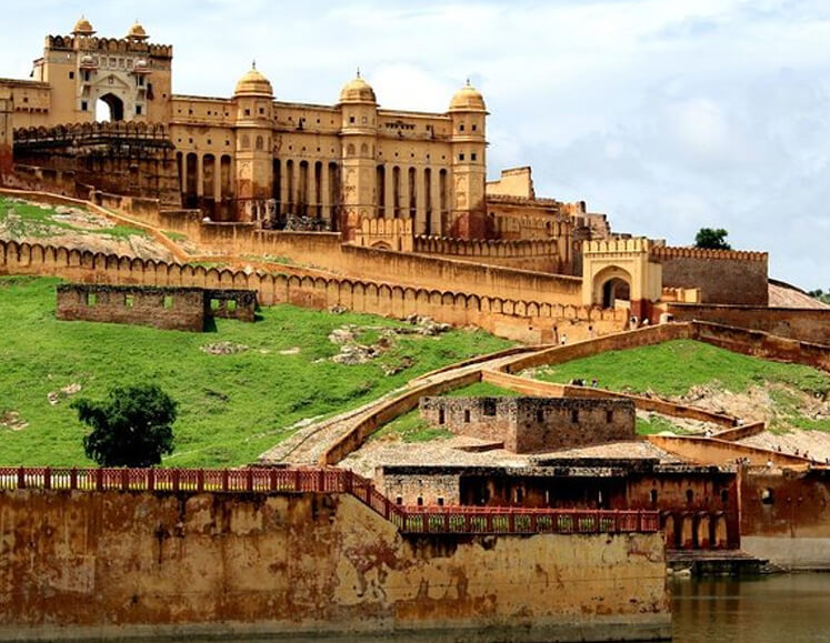 Rajasthan Forts and Palaces Tour