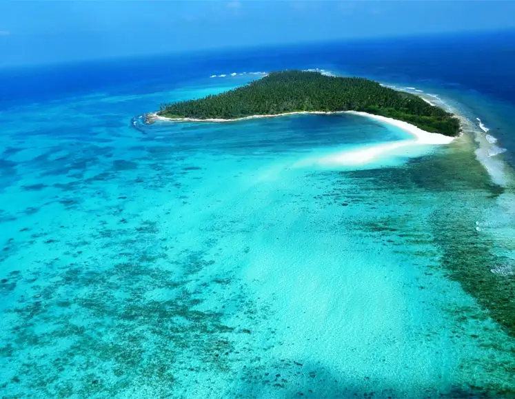 Backwaters & Lakshadweep Island Tour