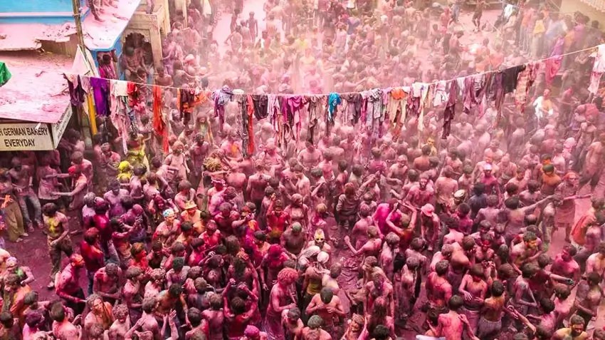 Holi-in-Pushkar