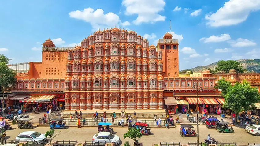 Jaipur-and-Clear-Communication-for-First-Impressions