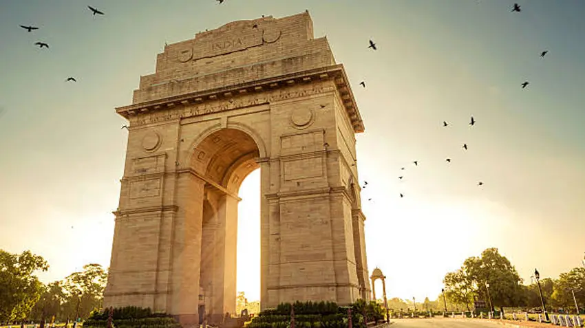New-Delhi-Heritage-and-Modern-Attractions