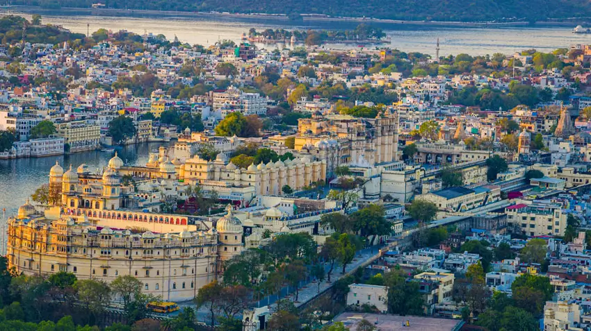 Udaipur-and-Lakeside-Tranquility