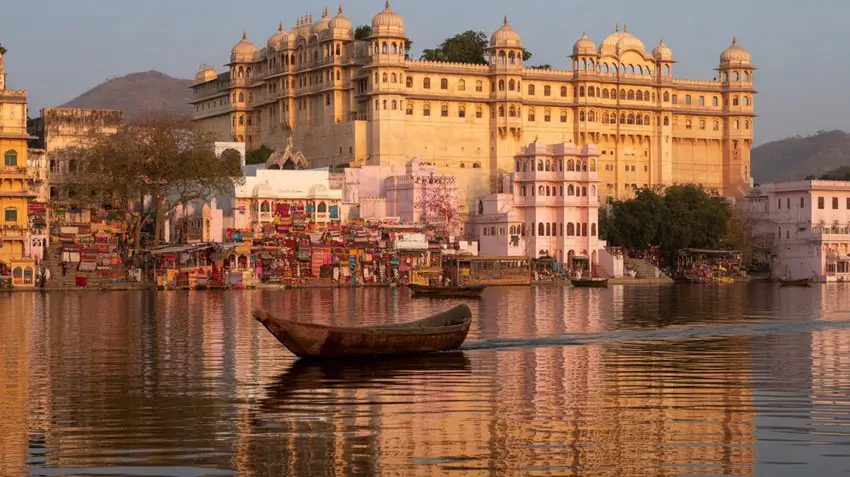 Udaipur-and-a-Relaxed,-Romantic-Atmosphere