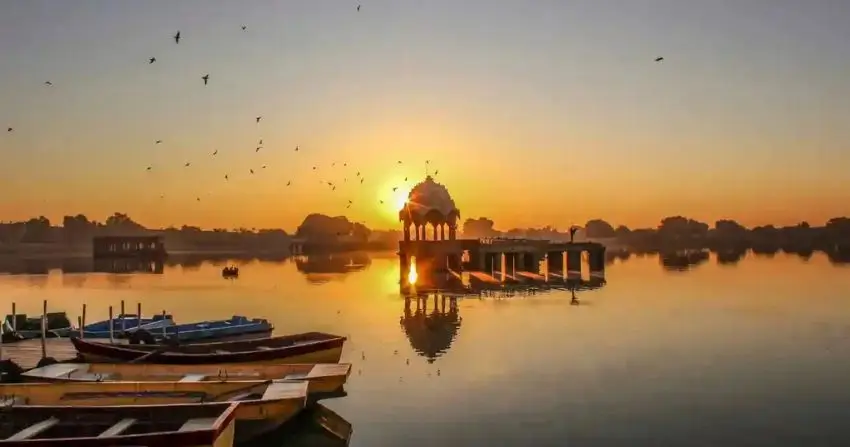 Sunrise at Gadisar Lake